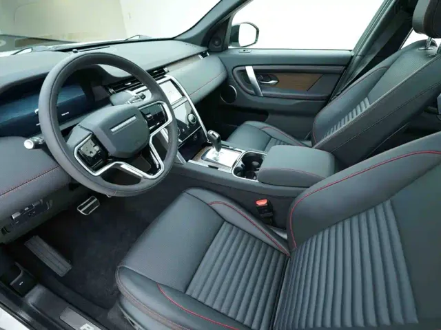 Land Rover Discovery Sport — Фото автомобиля 9