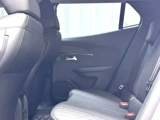 Peugeot 2008 — Фото автомобиля 7