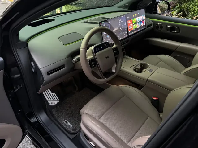 Li Auto i6 — Фото автомобиля 11