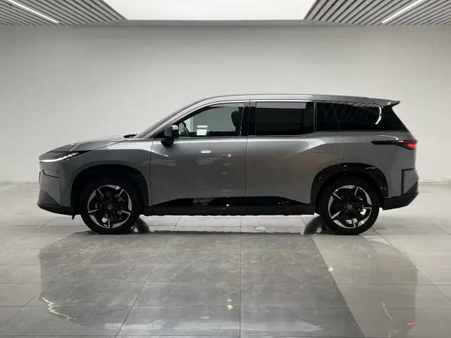 Toyota BoZhi 3X — Фото автомобиля 7