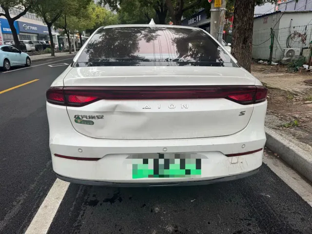 GAC Aion S — Фото автомобиля 12