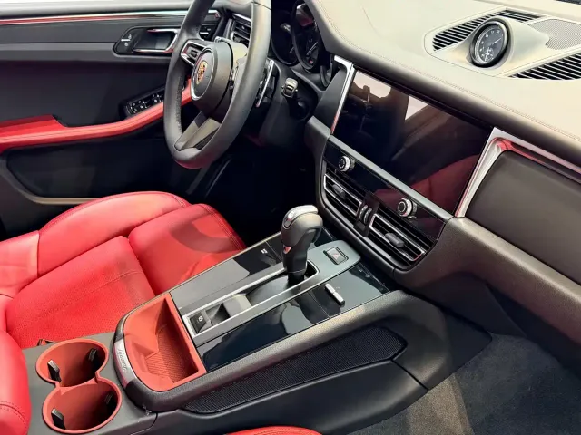 Porsche Macan — Фото автомобиля 8