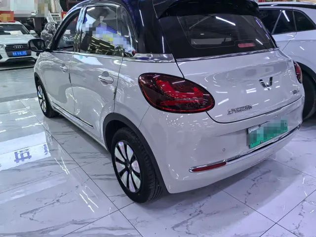 Wuling Bingo — Фото автомобиля 4