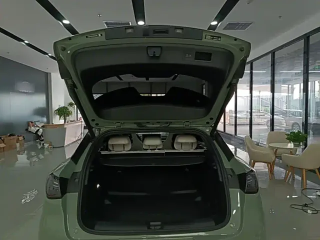 BYD Seal 06 GT — Фото автомобиля 18