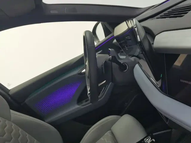 Audi Q6L e-tron — Фото автомобиля 22