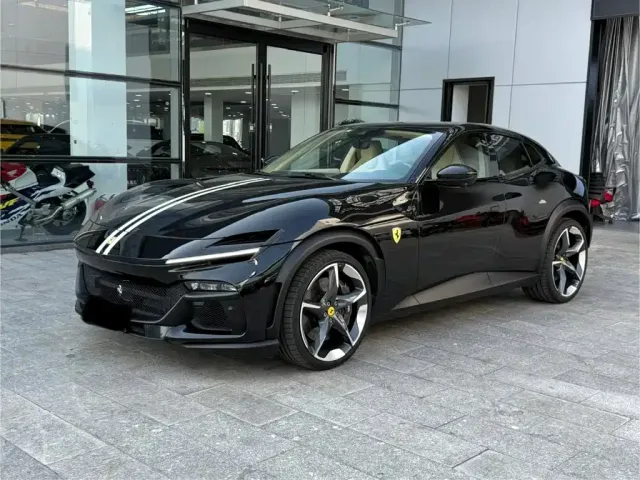 Фотография автомобиля — Ferrari Purosangue