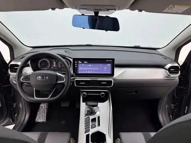 Geely Binyue — Фото автомобиля 4