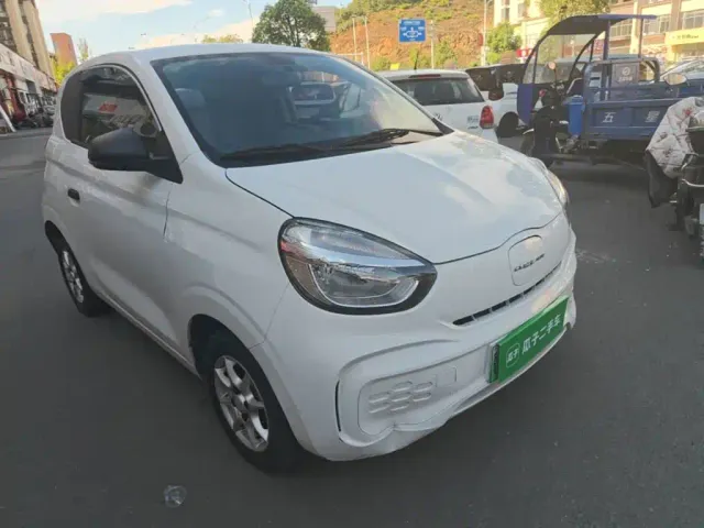 Roewe Clever — Фото автомобиля 3