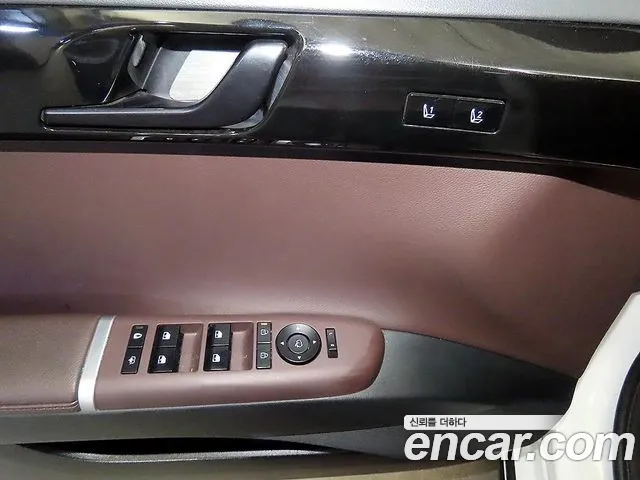 Hyundai Grandeur GN7 — Фото автомобиля 13