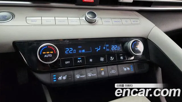 Hyundai AVANTE Avante (CN7) — Фото автомобиля 19
