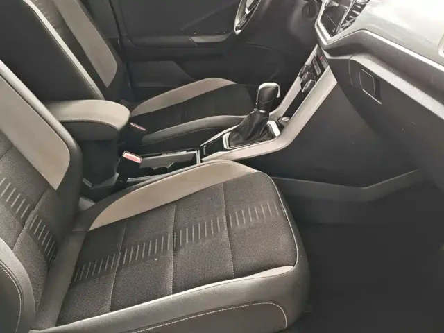 Volkswagen T-Roc — Фото автомобиля 8