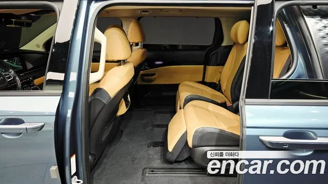 Kia Carnival 4th Gen — Фото автомобиля 11