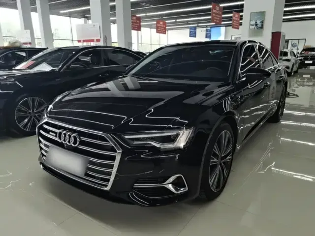 Фотография автомобиля — Audi A6L
