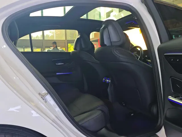 Mercedes-Benz C-Class — Фото автомобиля 7