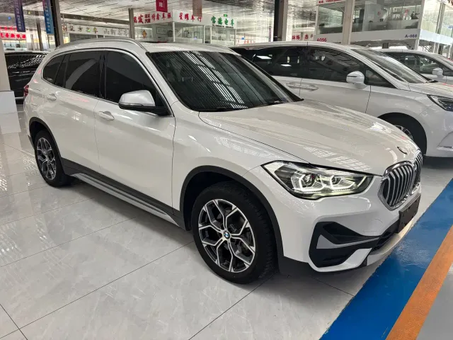 BMW X1 — Фото автомобиля 3