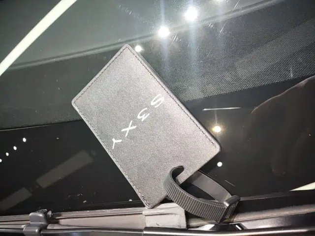 Tesla Model Y — Фото автомобиля 8