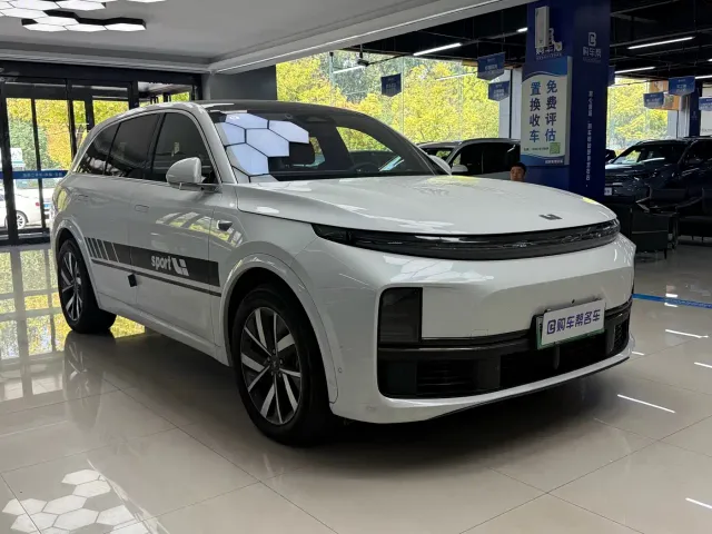 Li Auto L7 — Фото автомобиля 3
