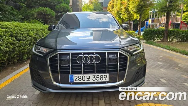 Фотография автомобиля — Audi Q7 4M