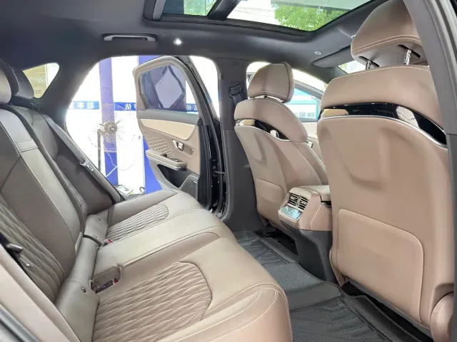 BYD Han — Фото автомобиля 14