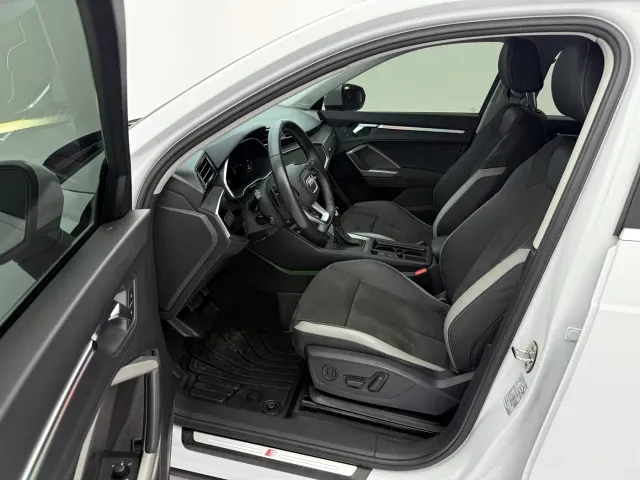 Audi Q3 — Фото автомобиля 22