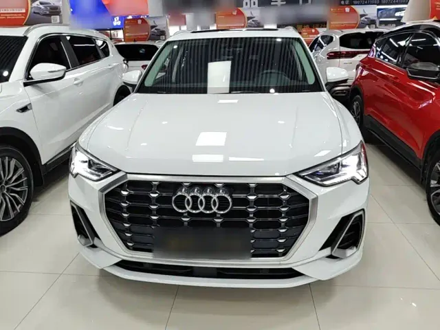 Audi Q3 — Фото автомобиля 2
