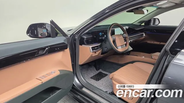 Hyundai Grandeur Grandeur (GN7) 2.5 Бензин 2WD — Фото автомобиля 8