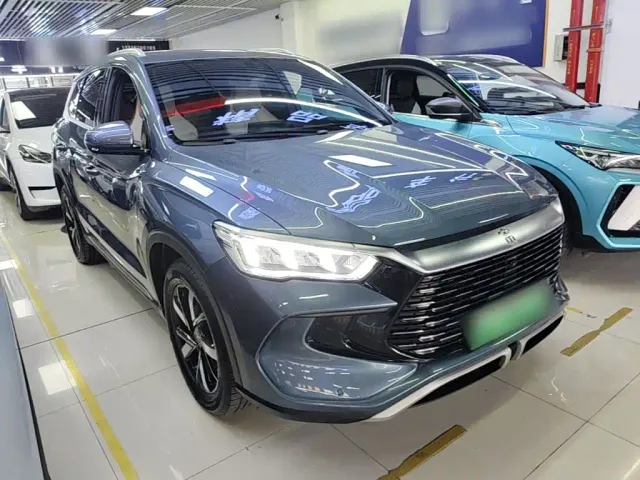 BYD Song Pro — Фото автомобиля 3