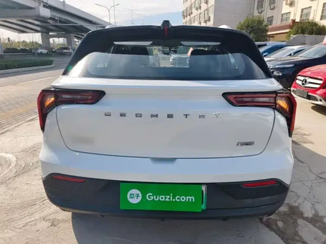 Geely Geometry E Firefly — Фото автомобиля 5