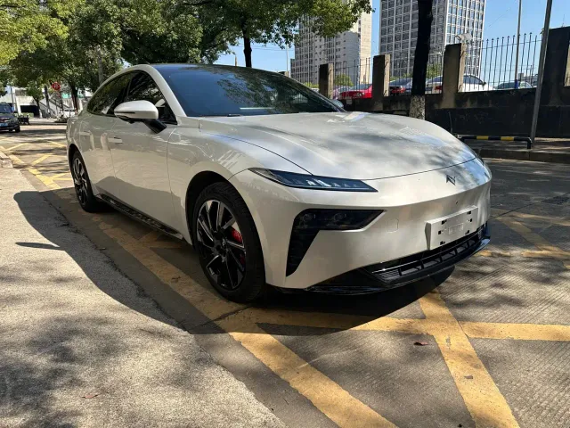 Dongfeng eπ 007 — Фото автомобиля 3