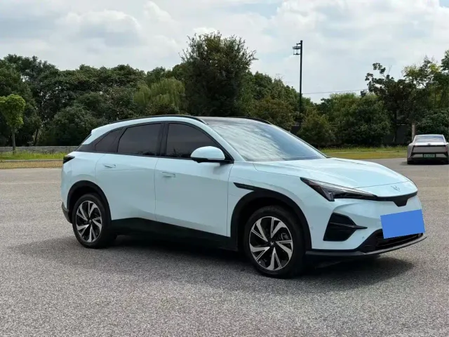Arcfox Alpha T5 — Фото автомобиля 3