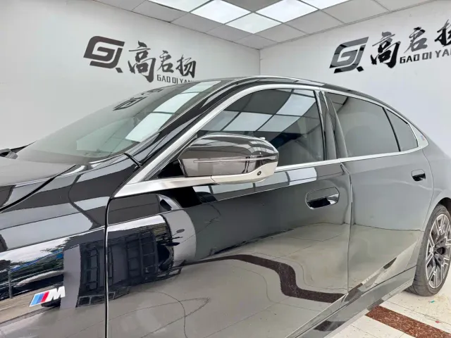 BMW 5 Series — Фото автомобиля 5