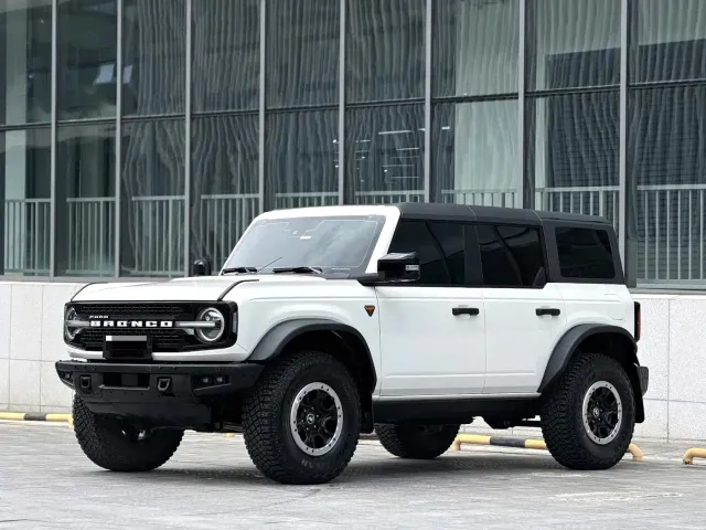 Фотография автомобиля — Ford Bronco