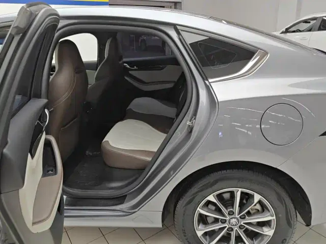 BYD Qin PLUS — Фото автомобиля 11