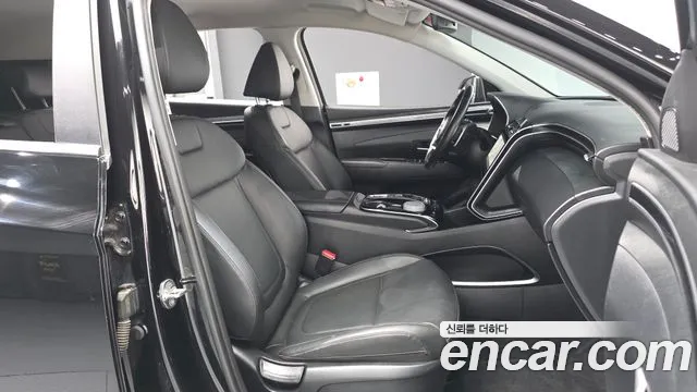 Hyundai Tucson Tucson (NX4) Дизель 2.0 2WD — Фото автомобиля 11