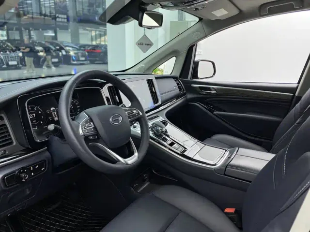 GAC Trumpchi M8 — Фото автомобиля 22