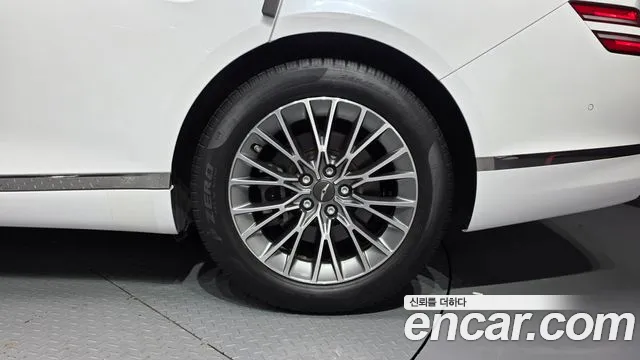 Genesis G80 Бензин 2.5 турбо AWD — Фото автомобиля 21