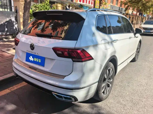 Volkswagen Tiguan L — Фото автомобиля 3