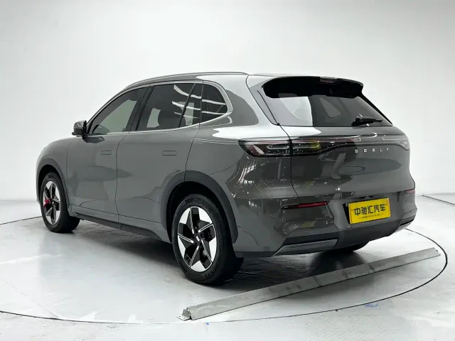 Geely Galaxy E5 — Фото автомобиля 13