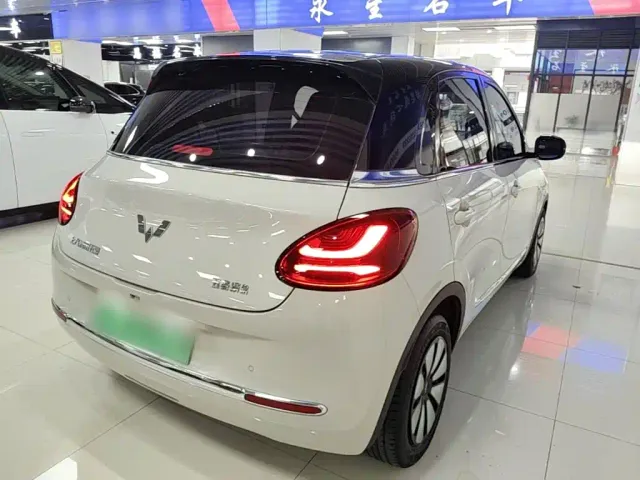 Wuling Bingo — Фото автомобиля 6