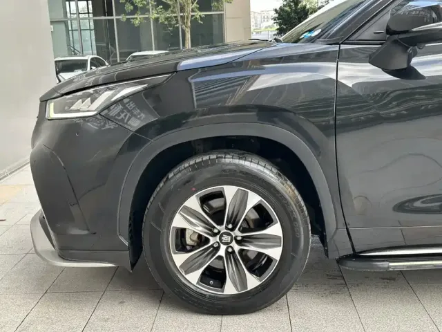 Toyota Crown Kluger — Фото автомобиля 5