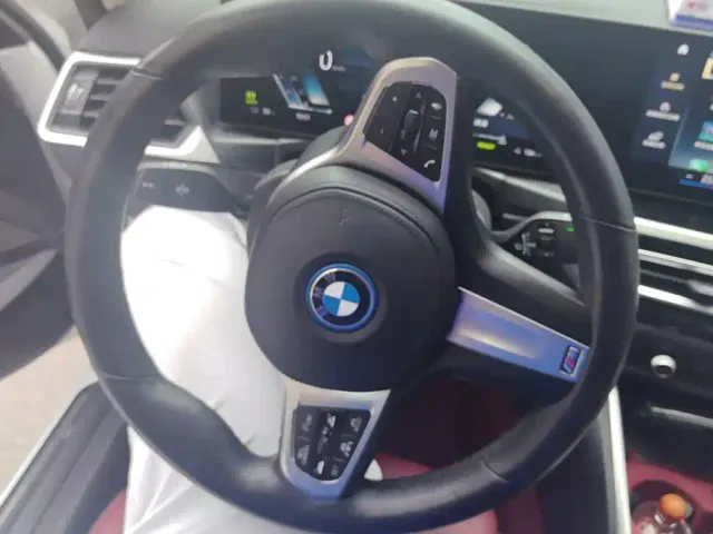 BMW i3 — Фото автомобиля 15