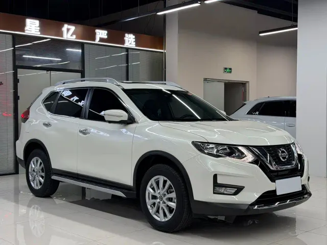 Nissan X-Trail — Фото автомобиля 3