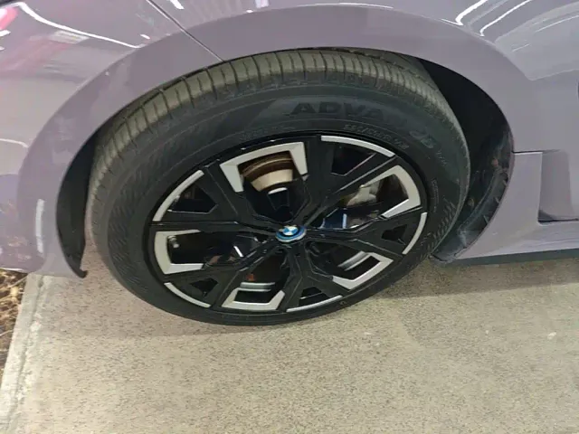 BMW i3 — Фото автомобиля 22
