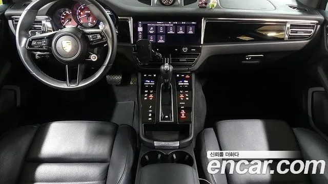 Porsche Macan — Фото автомобиля 7