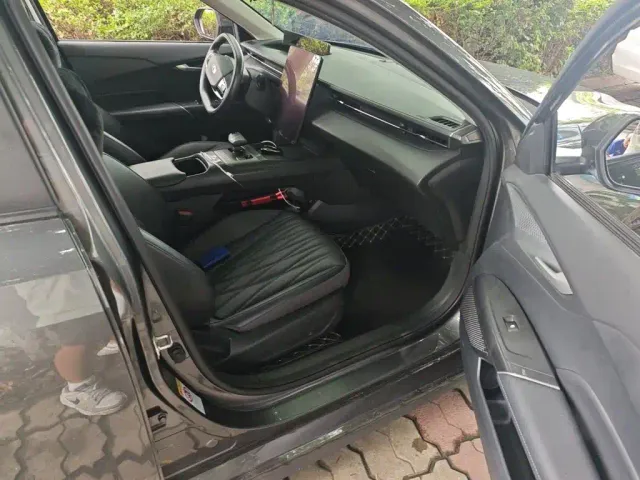 Changan Qiyuan A05 — Фото автомобиля 18