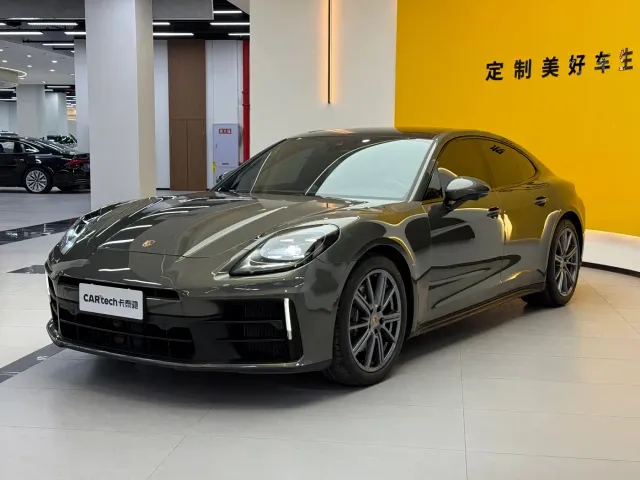 Фотография автомобиля — Porsche Panamera