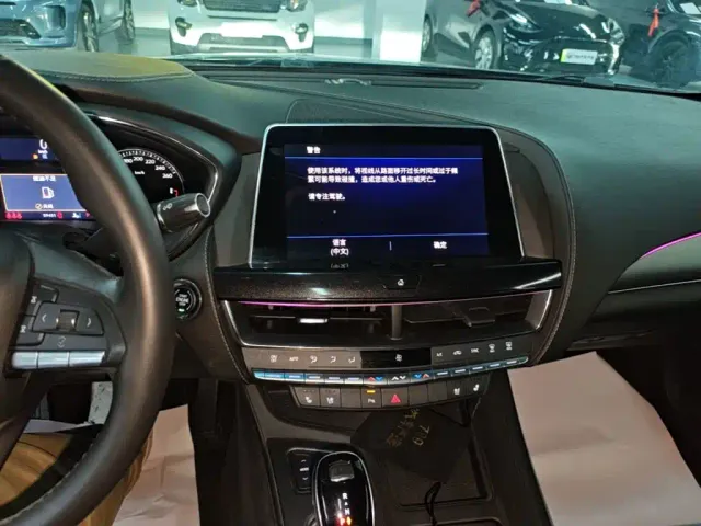 Cadillac CT5 — Фото автомобиля 12