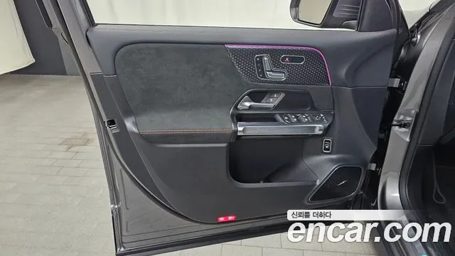 Mercedes-Benz EQB — Фото автомобиля 22
