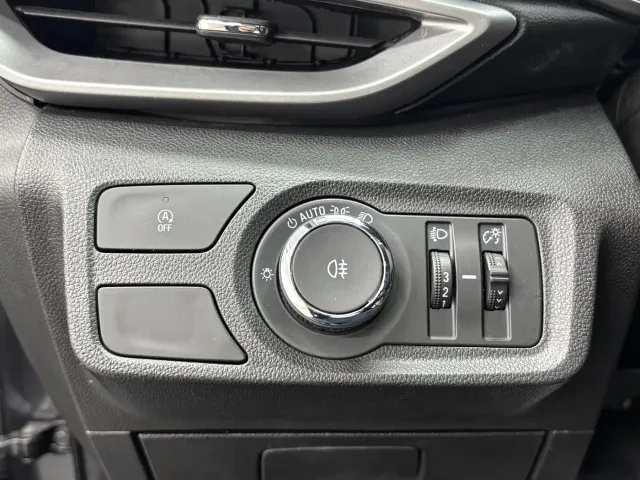 Chevrolet Orlando — Фото автомобиля 15