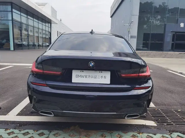 BMW 3 Series — Фото автомобиля 2